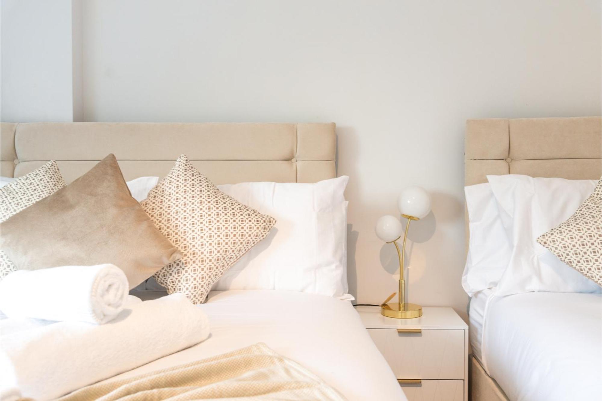 Sweet And Lovely 2Br With Free Parking London Eksteriør bilde